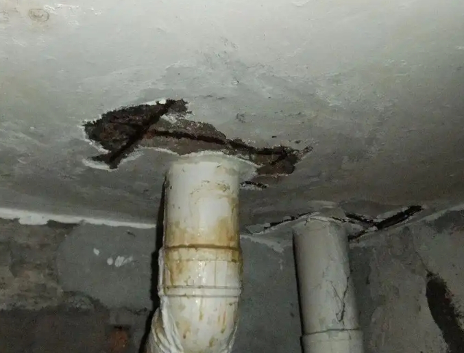 竞秀卫生间漏水维修公司浅析竞秀卫生间渗水维修的方法