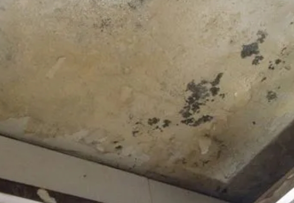 竞秀阳台漏水维修公司分享下竞秀卫生间渗水维修需要注意哪些问题。